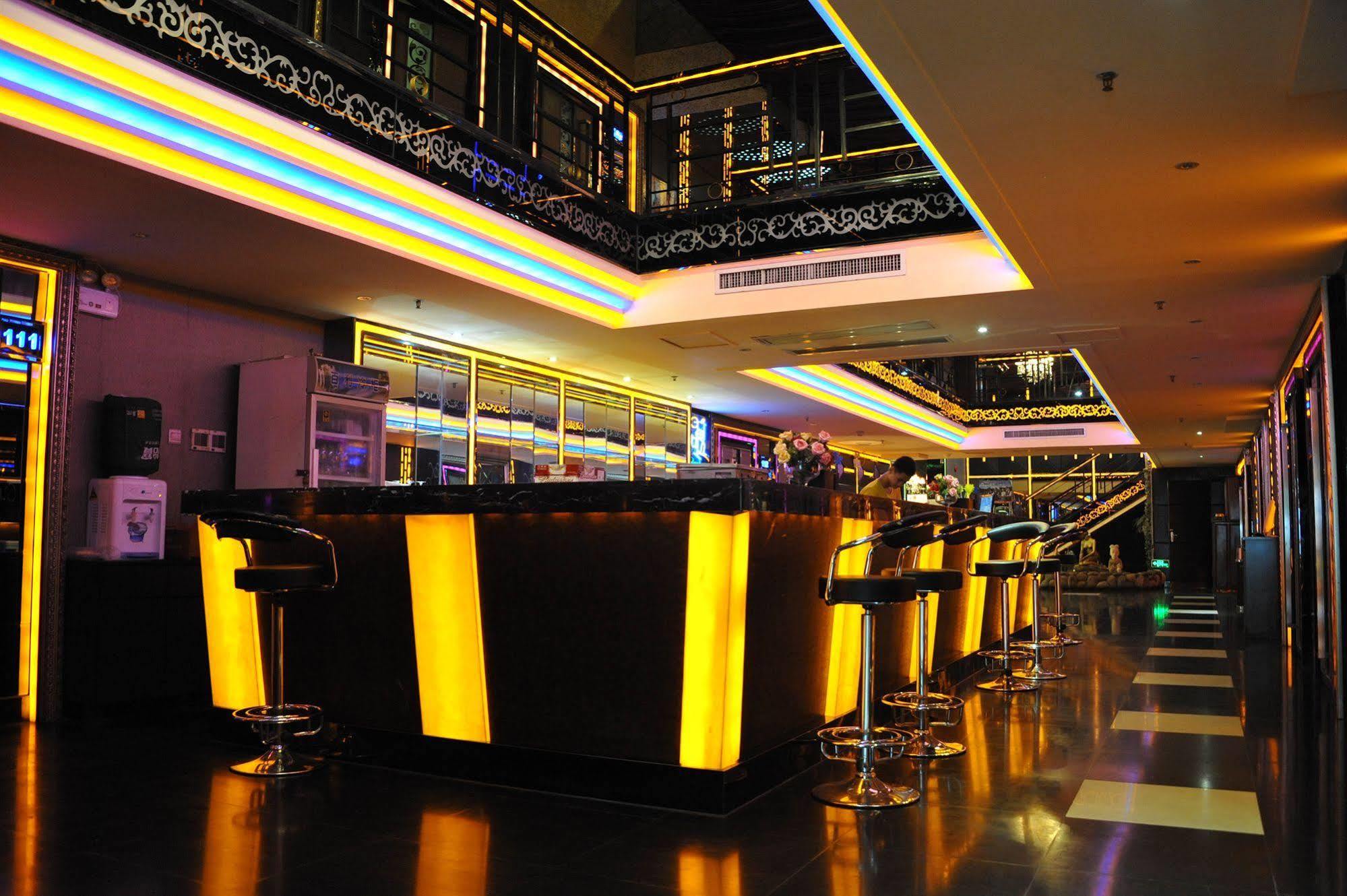 Yihe Hotel Kanton Zewnętrze zdjęcie